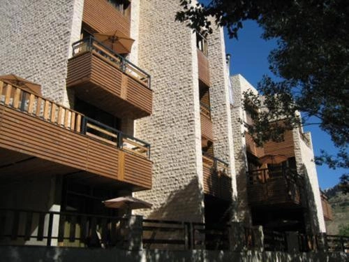 Faraya Village Club